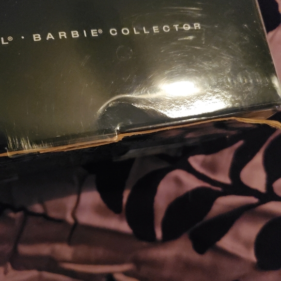 Farrah Fawcett Black Label Collectors Barbie *Damaged Box* - Picture 10 of 16